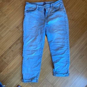 Gap girlfriend light wash jeans